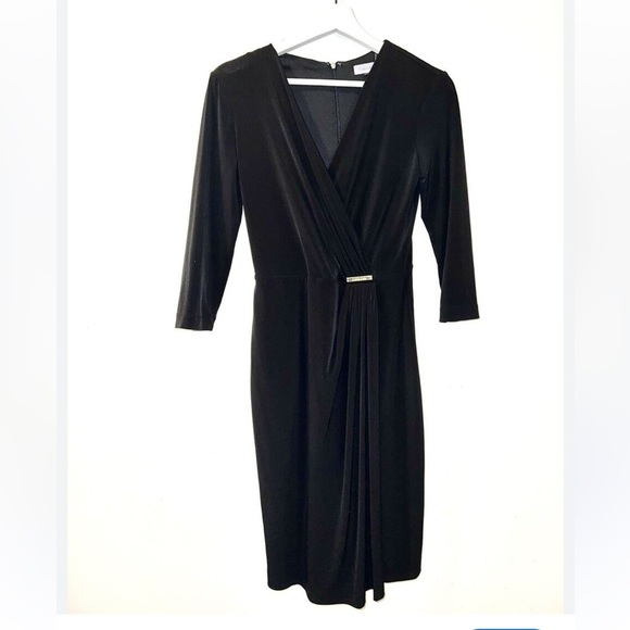 Calvin Klein Faux Wrap Dress Black With Gold Logo Buckle Size 6 - Picture 1 of 4